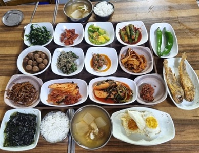 석관동5천원백반집