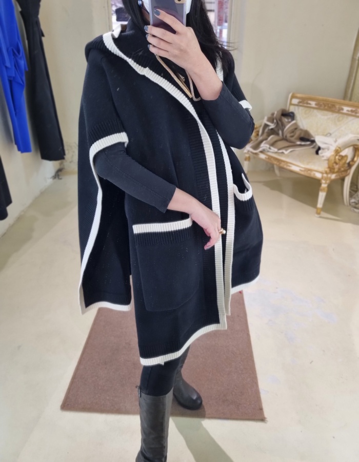 22SS 버버리 여성 CANVAS CARLA 울 캐시미어 후드 케이프 판초 8031544