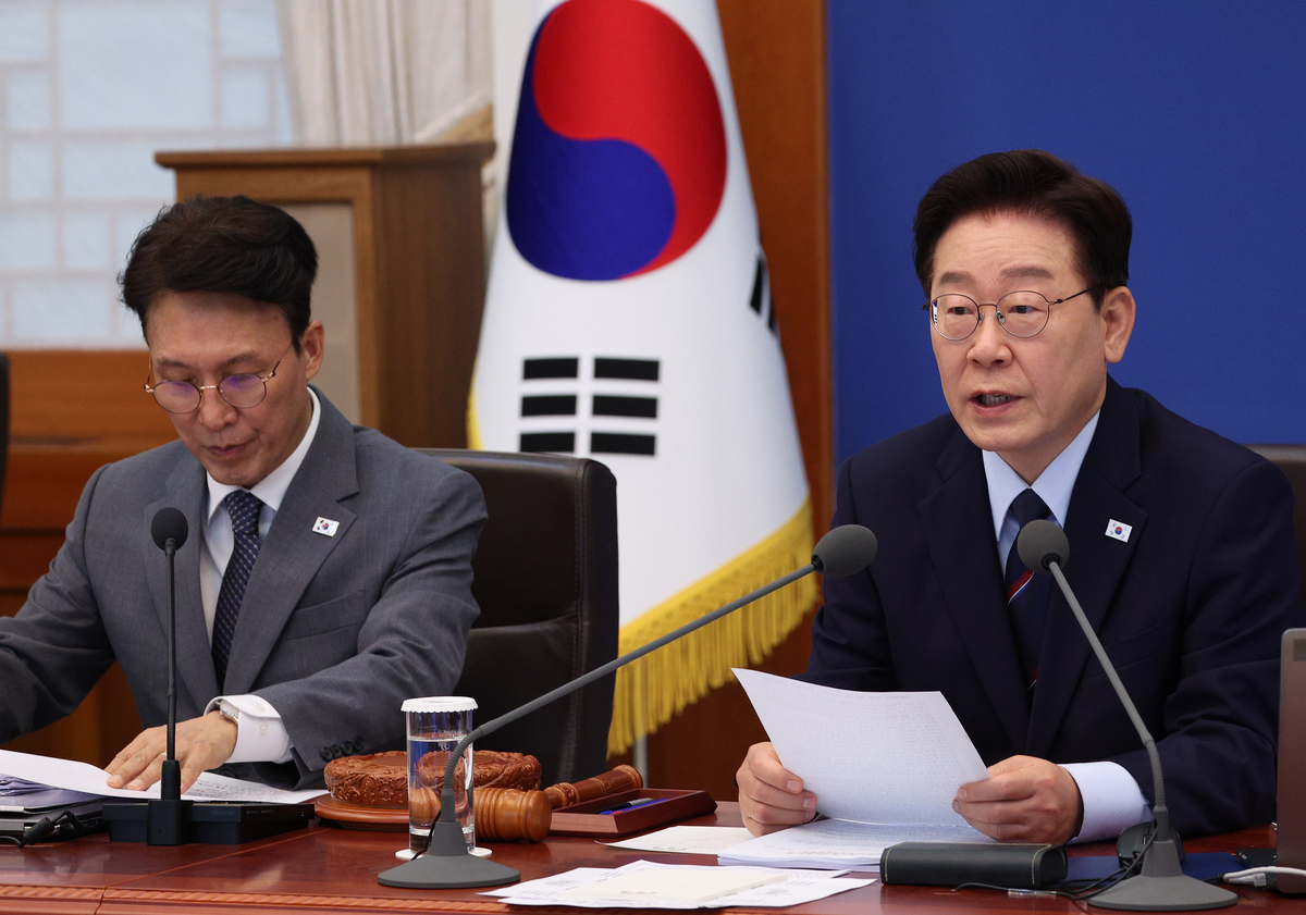 이 대통령 긴축재정론은 함정 지금은 소비가 미덕 적극 재정론 총정리