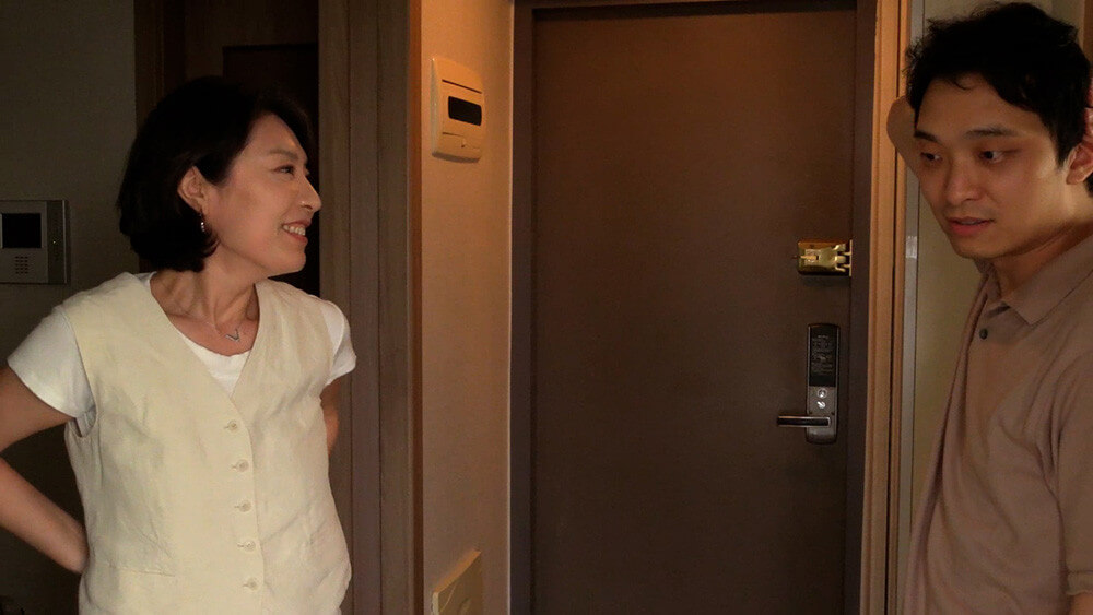 여행자의 필요 조윤희