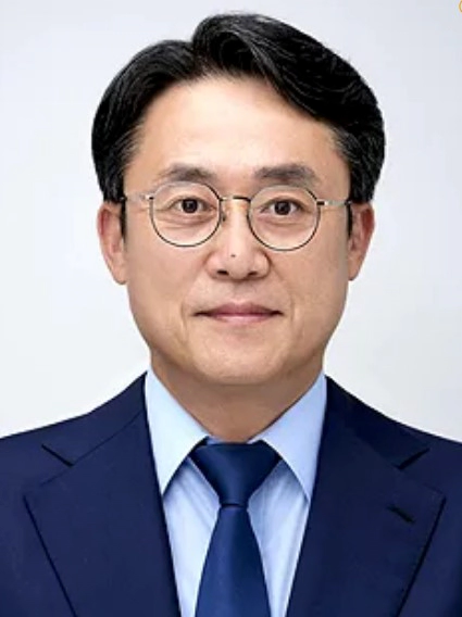 강도형 프로필 나이 고향 학력 경력 평가