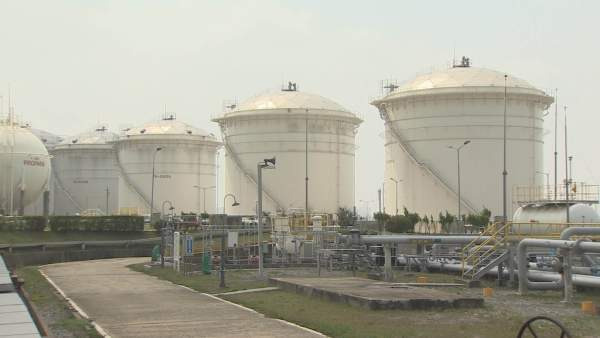 OPEC+ 원유 증산 결정 배경 분석: UAE 탈퇴 선언과 2026년 국제유가 전망 리포트