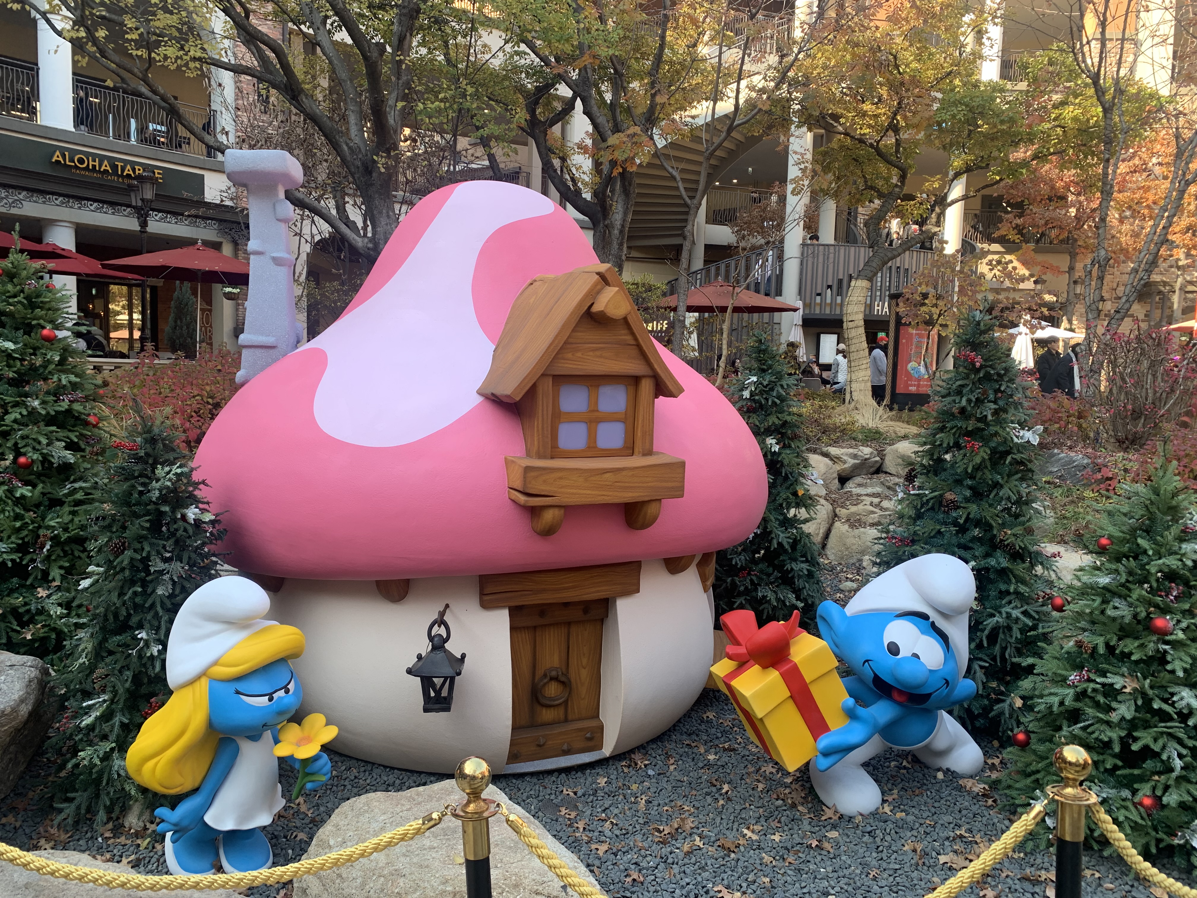 시흥 프리미엄 아울렛 크리스마스 스머프 주말 주차 주말