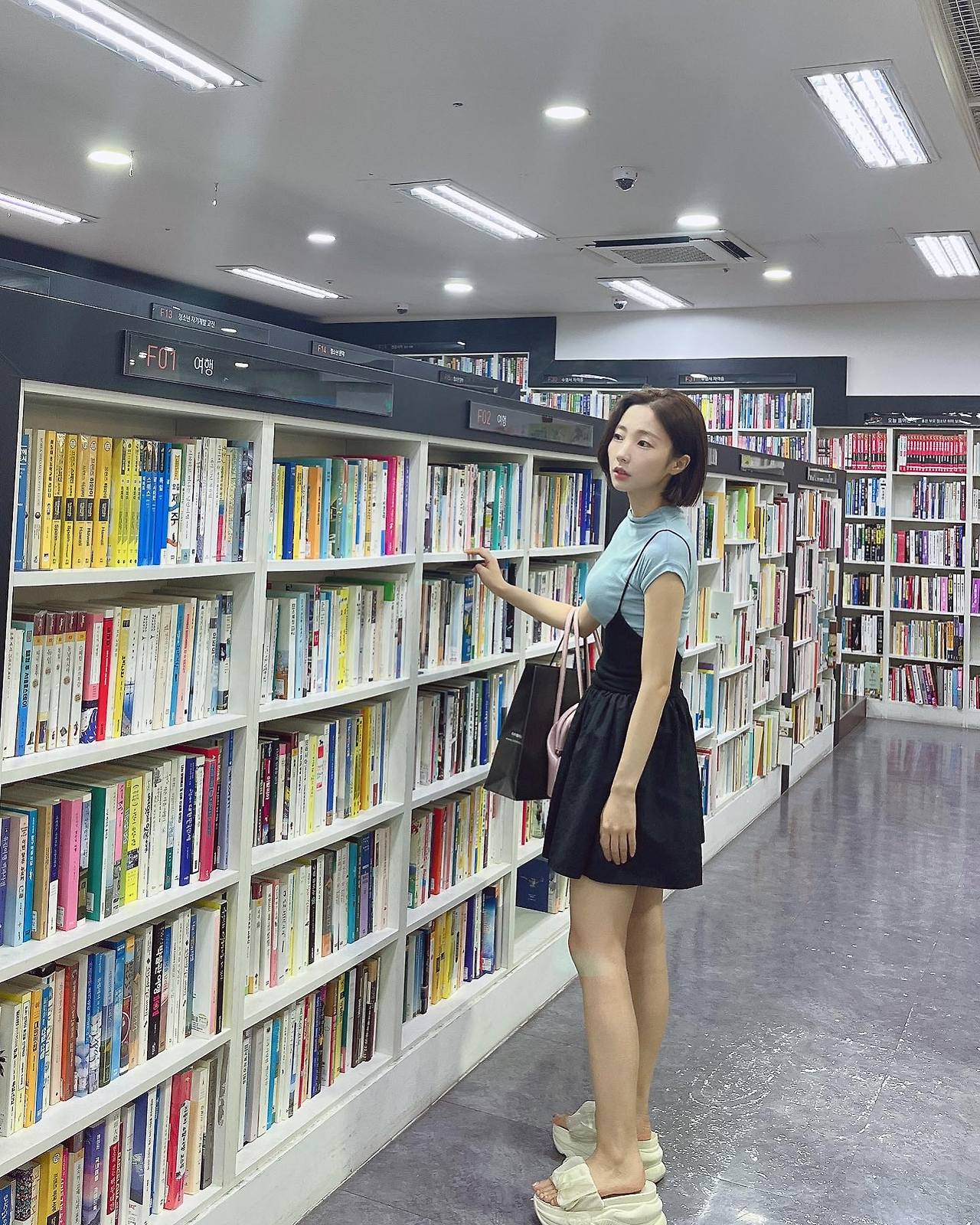 권민정 북큐레이터 유연