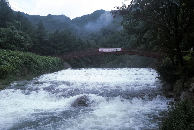 칼봉산 자연휴양림