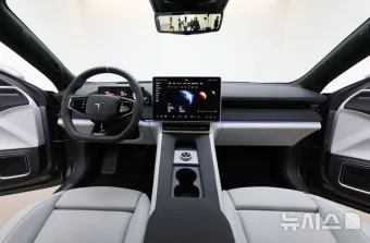 폴스타4 가격 보조금 제원 배터리 트렁크_29