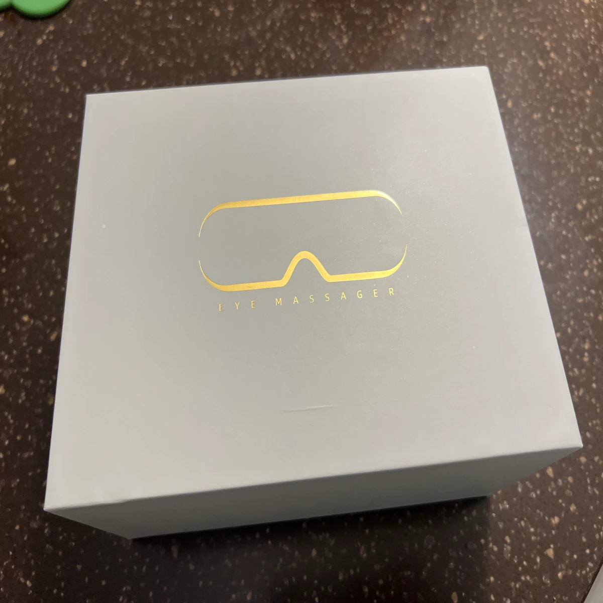 온열-눈-마사지기-추천-이유-깔끔한-외부-포장-상태