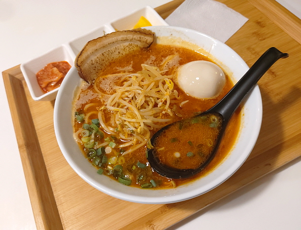 매운 돈코츠 라멘