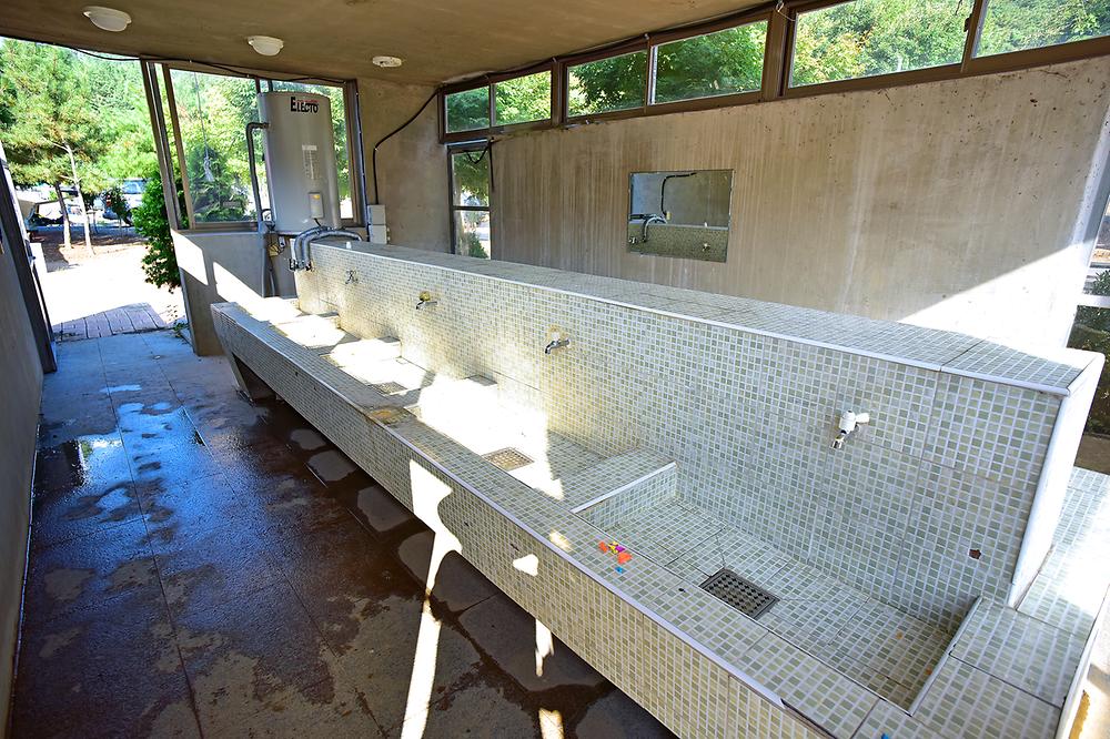 무궁화오토캠핑장. 전북 완주군 고산면 고산휴양림로 89