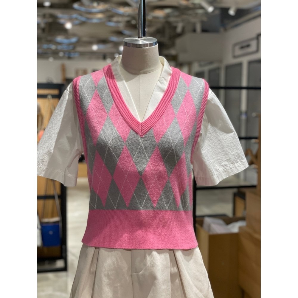 랩 랩 LAP 크롭 아가일 자가드 니트 AN3KV962