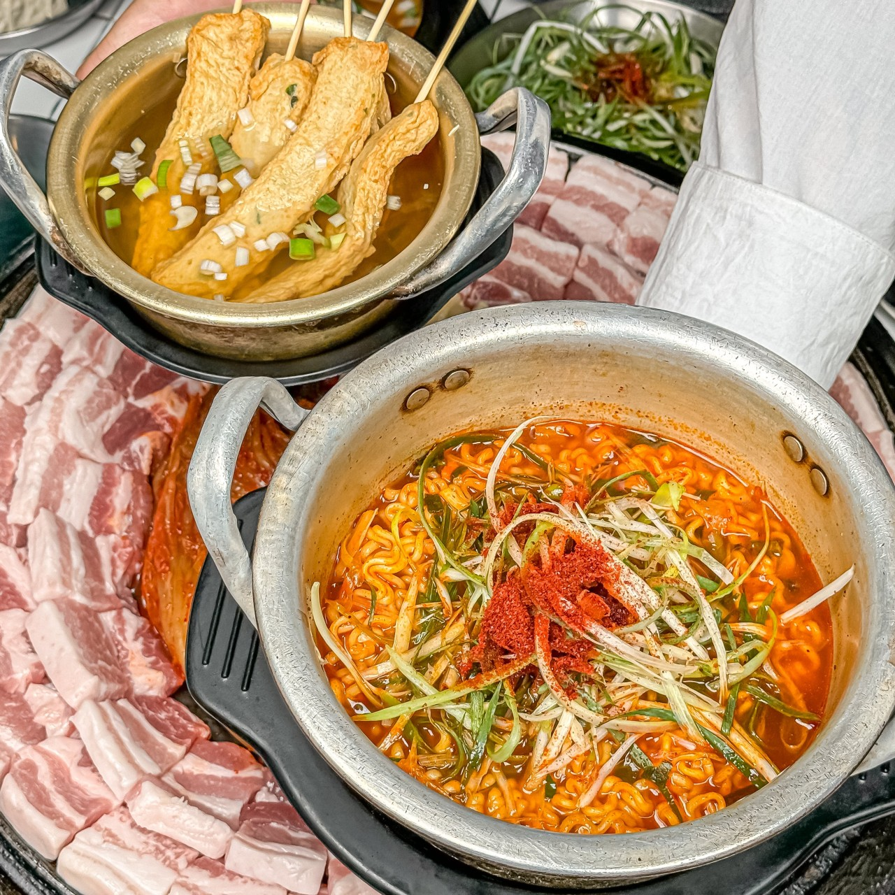 충남 공주 팔팔무쇠삼겹