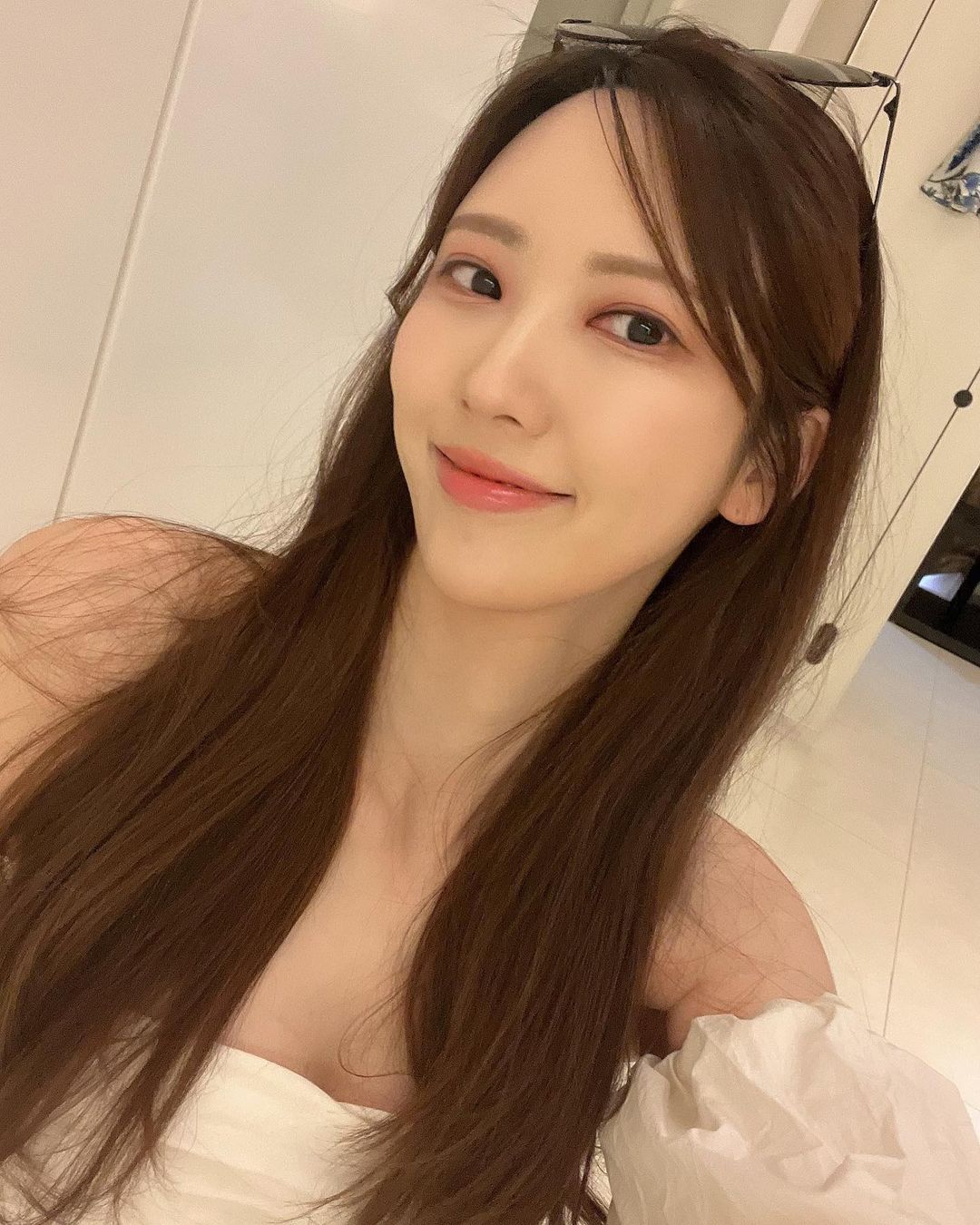 김하윤 기상캐스터 빛나는 드레스