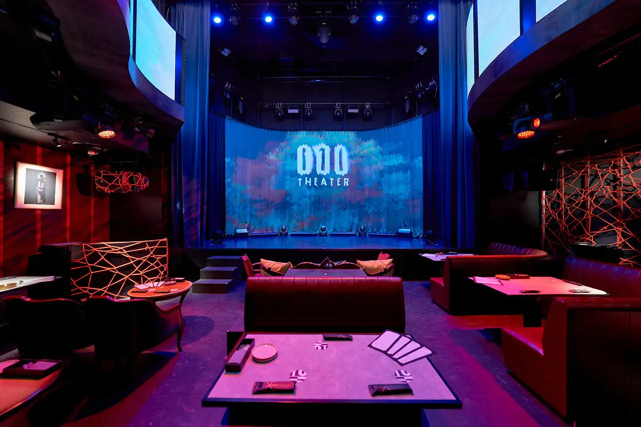 6위 THEATER 010 SHOW MUSIC / EDM / J-POP (이벤트에 따라 변동 가능)