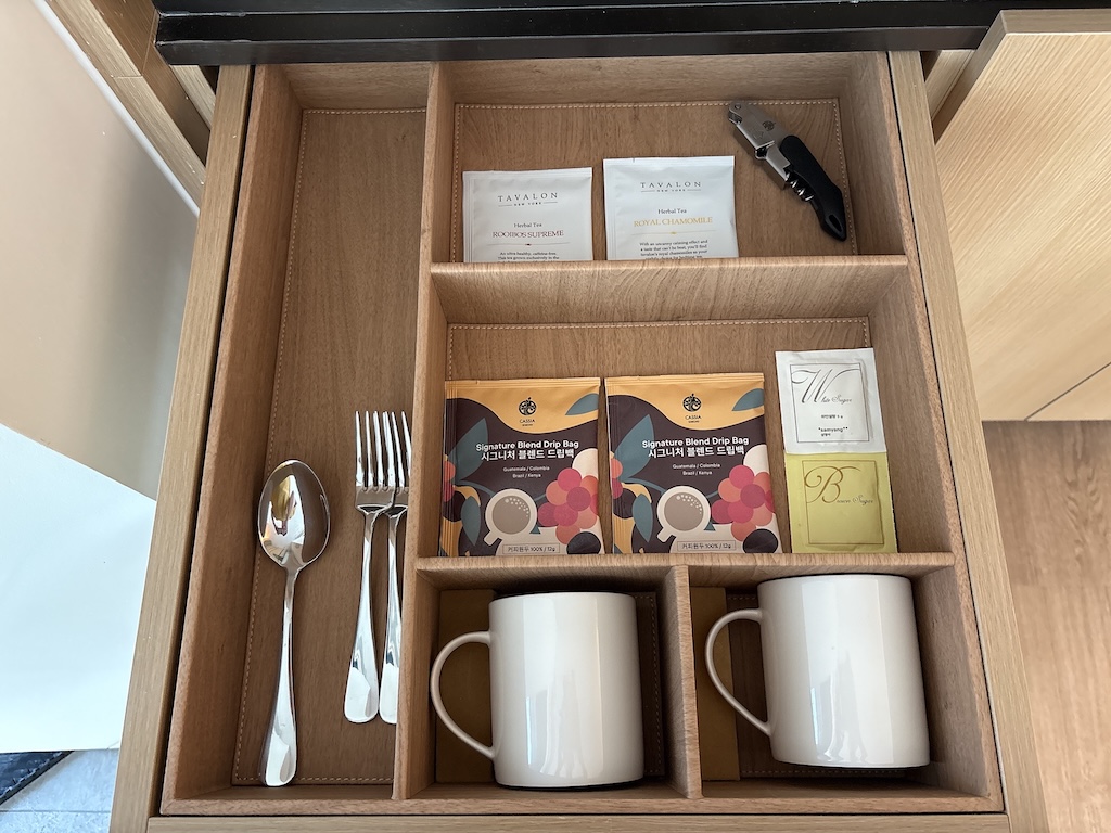 디럭스킹 주방 - 커피, 티