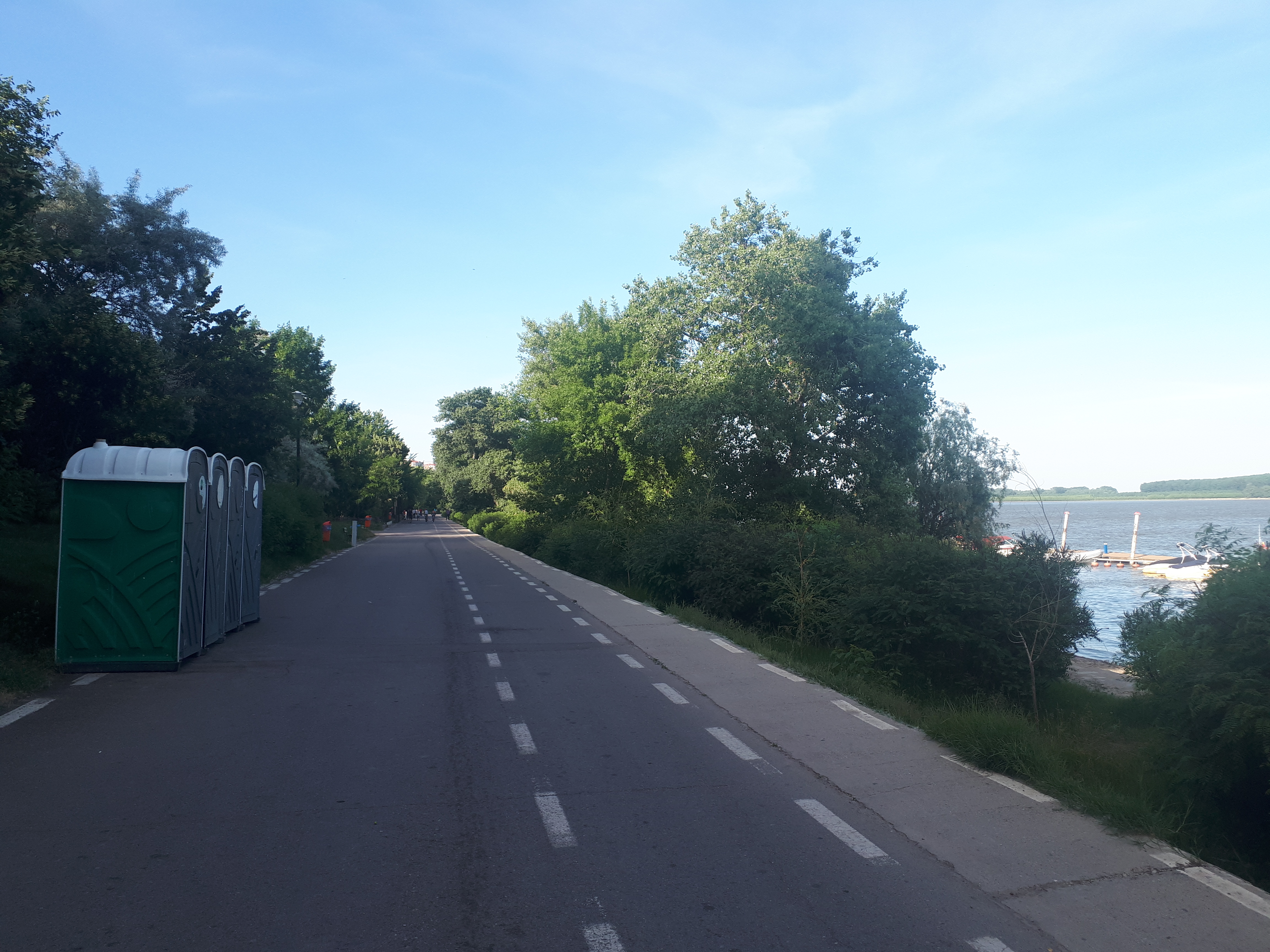 루마니아 갈라치 다뉴브 강변과 도로