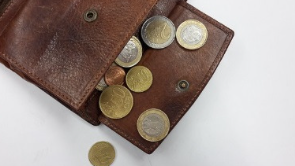  고용노동부 &amp;#39;고용유지지원금 111억 원&amp;#39; 긴급 확보 