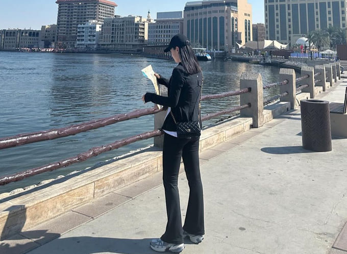 안은진 사복