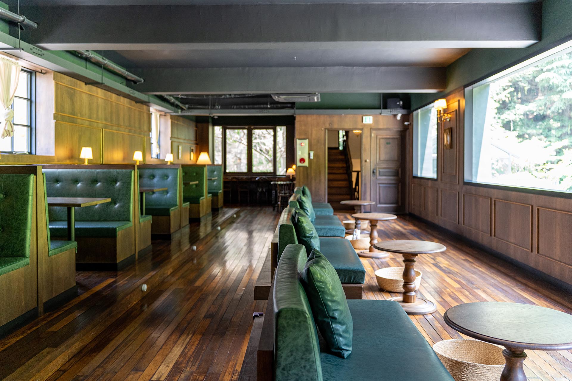 괴정 카페 만디 2층