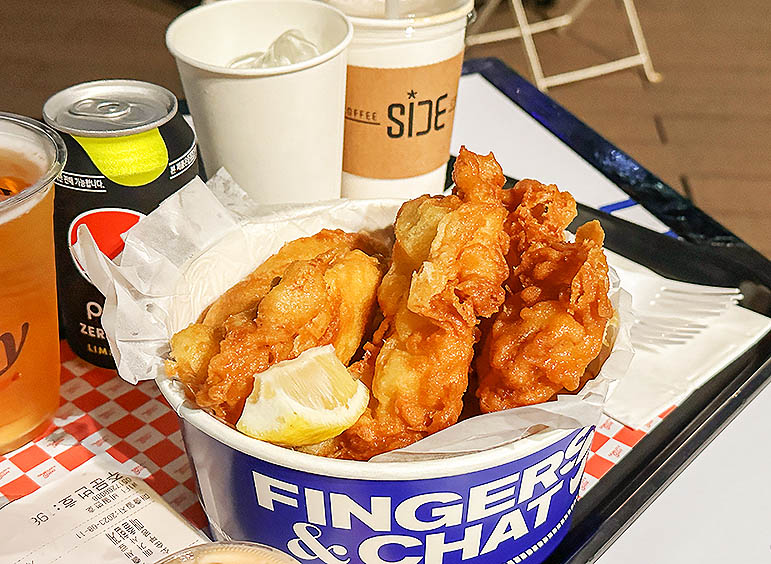 부산 '더베이101'에 있는 '핑거스앤쳇다이닝펍'