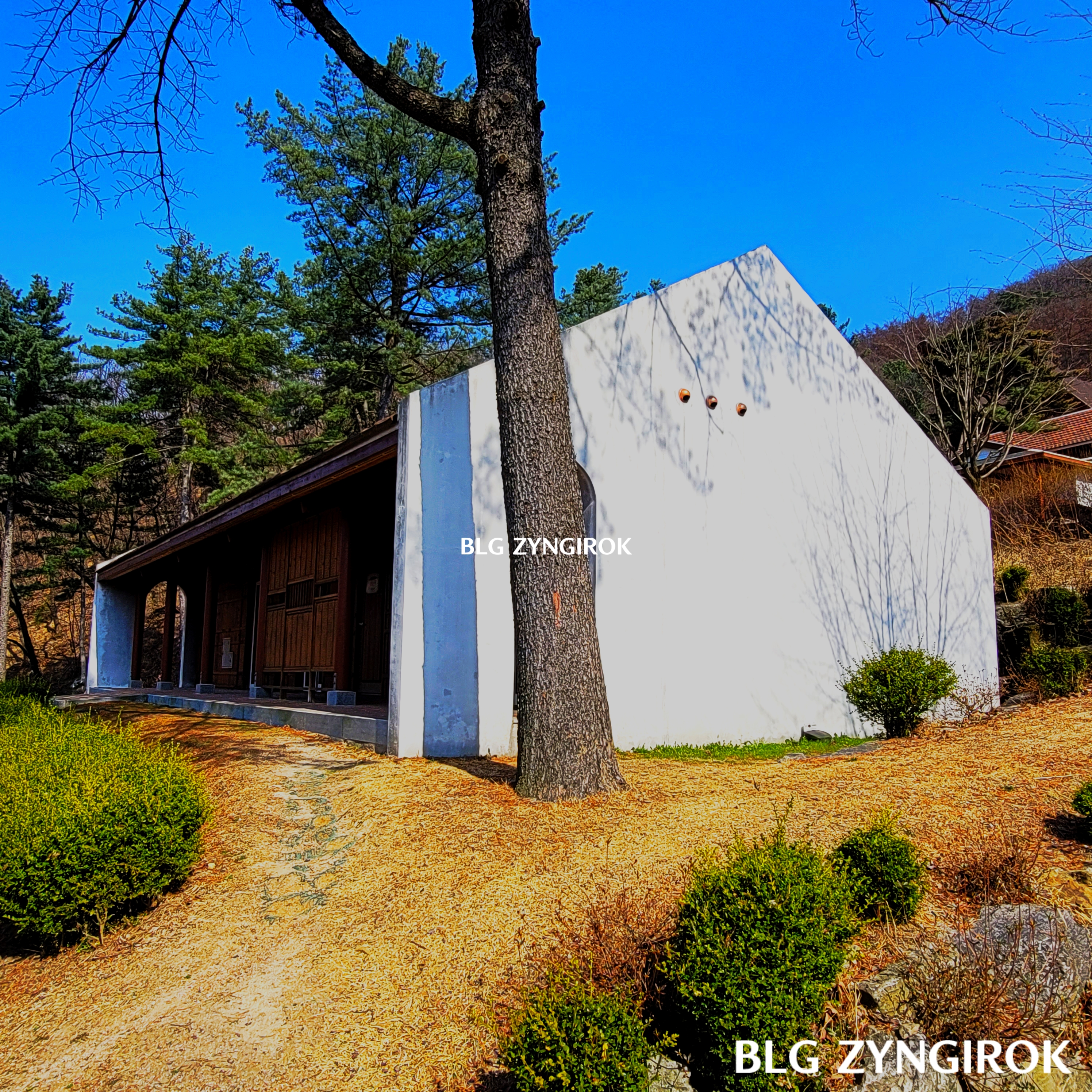 국립-아세안-휴양림-베트남-전통가옥이다.