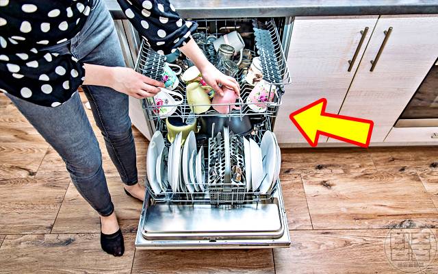 집에서 타는 냄새 탄내 플라스틱타는냄새 고무타는냄새