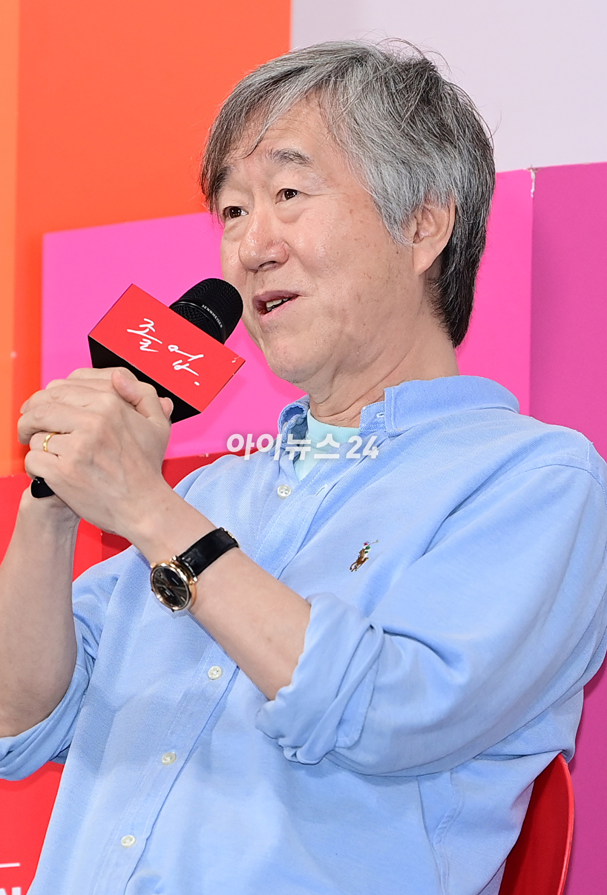 안판석 감독이 9일 오후 서울 구로구 라마다 호텔에서 열린 tvN 새 토일드라마 '졸업' (극본 박경화 감독 안판석) 제작발표회에 참석하고 있다. [사진=정소희 기자]