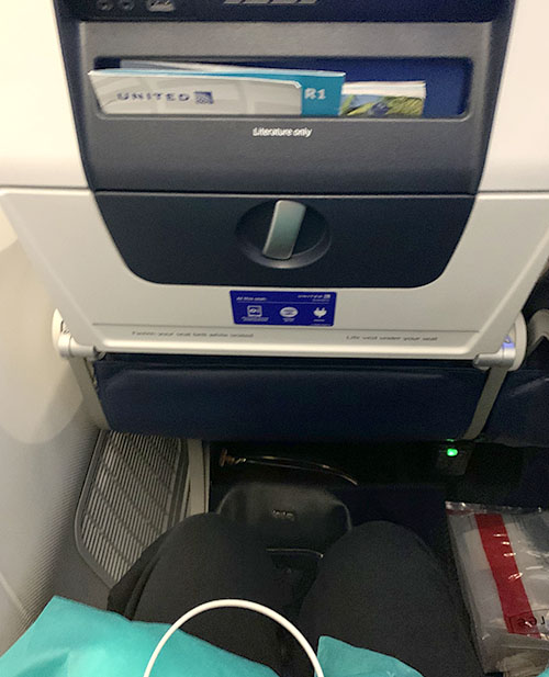 유나이티드항공 BA892 좌석