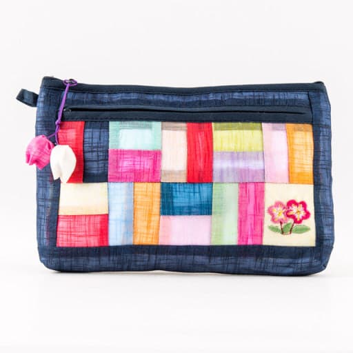 한복 원단을 활용한 파우치 만들기 튜토리얼 – 전통과 감성을 담은 수공예의 미학