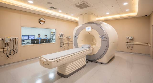 뇌종양 초기증상 MRI 검사 중요성"