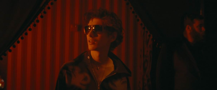 영화 '아노라' (Anora) 리뷰 - 강렬한 스토리와 현실적인 로맨스!