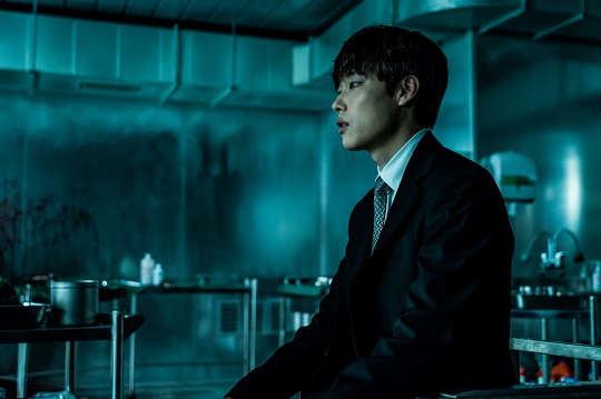 ์ํ ์ ํ์ด '๋ฅ์ค์ด' ํ๋กํ (feat. ํ๋ฆฌ, ํ์ํฌ)