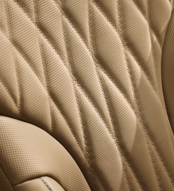 제네시스 G80 vs 경쟁 모델 비교: BMW 5시리즈&#44; 벤츠 E클래스와 어떤 차이가?