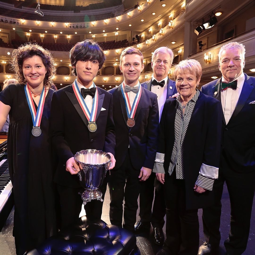 임윤찬 반 클라이번 국제 콩쿠르 수상모습