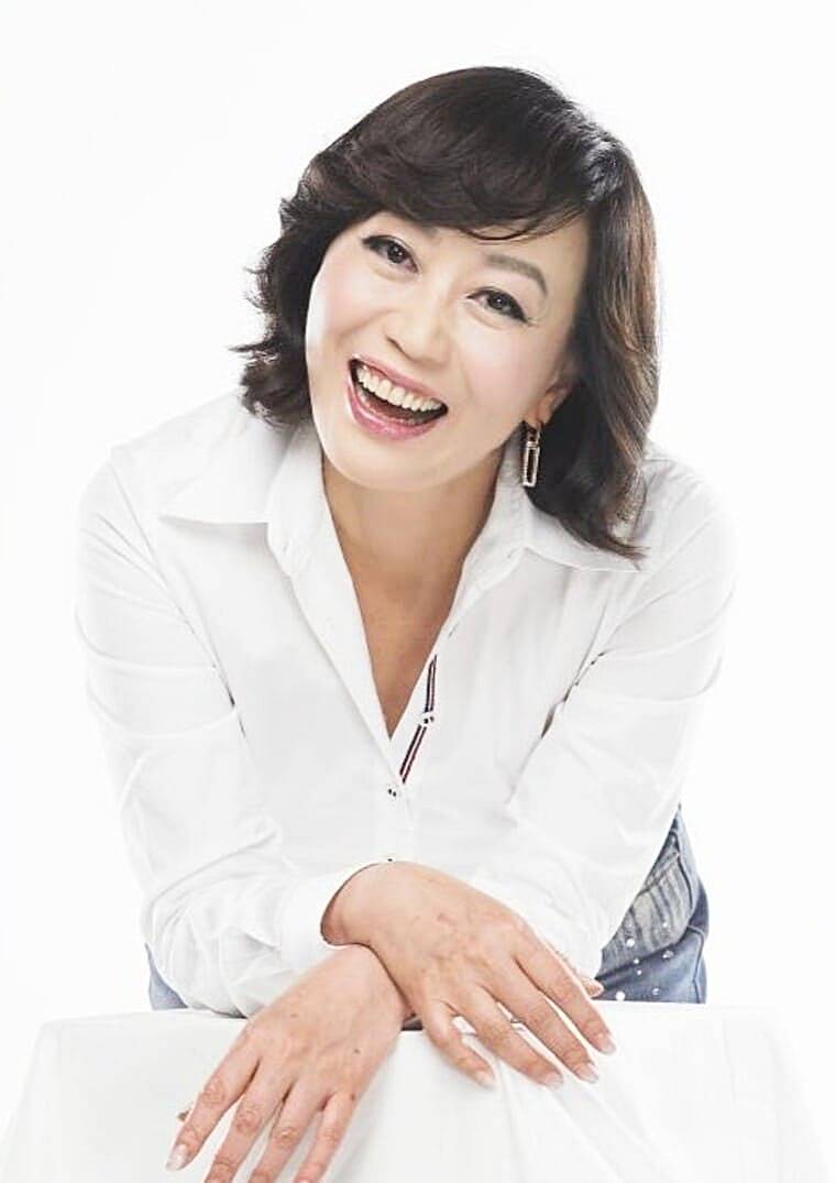 가수-하춘화