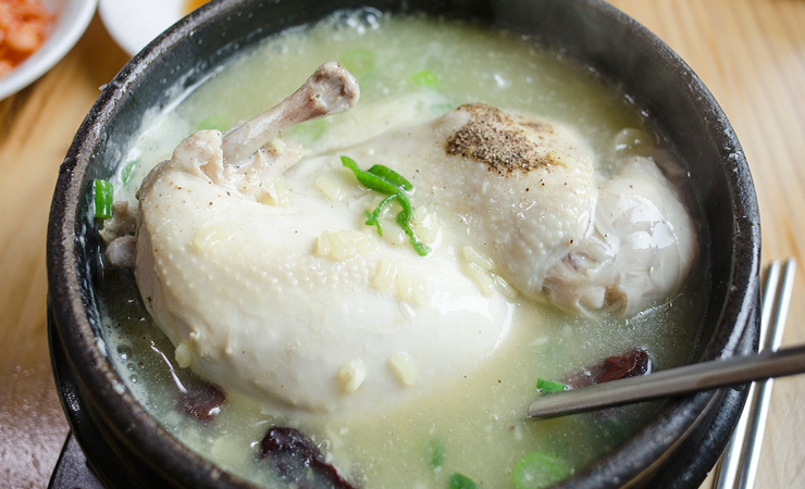 따뜻한 성질 음식 몸을 따뜻하게 해주는 음식 삼계탕 닭고기 닭