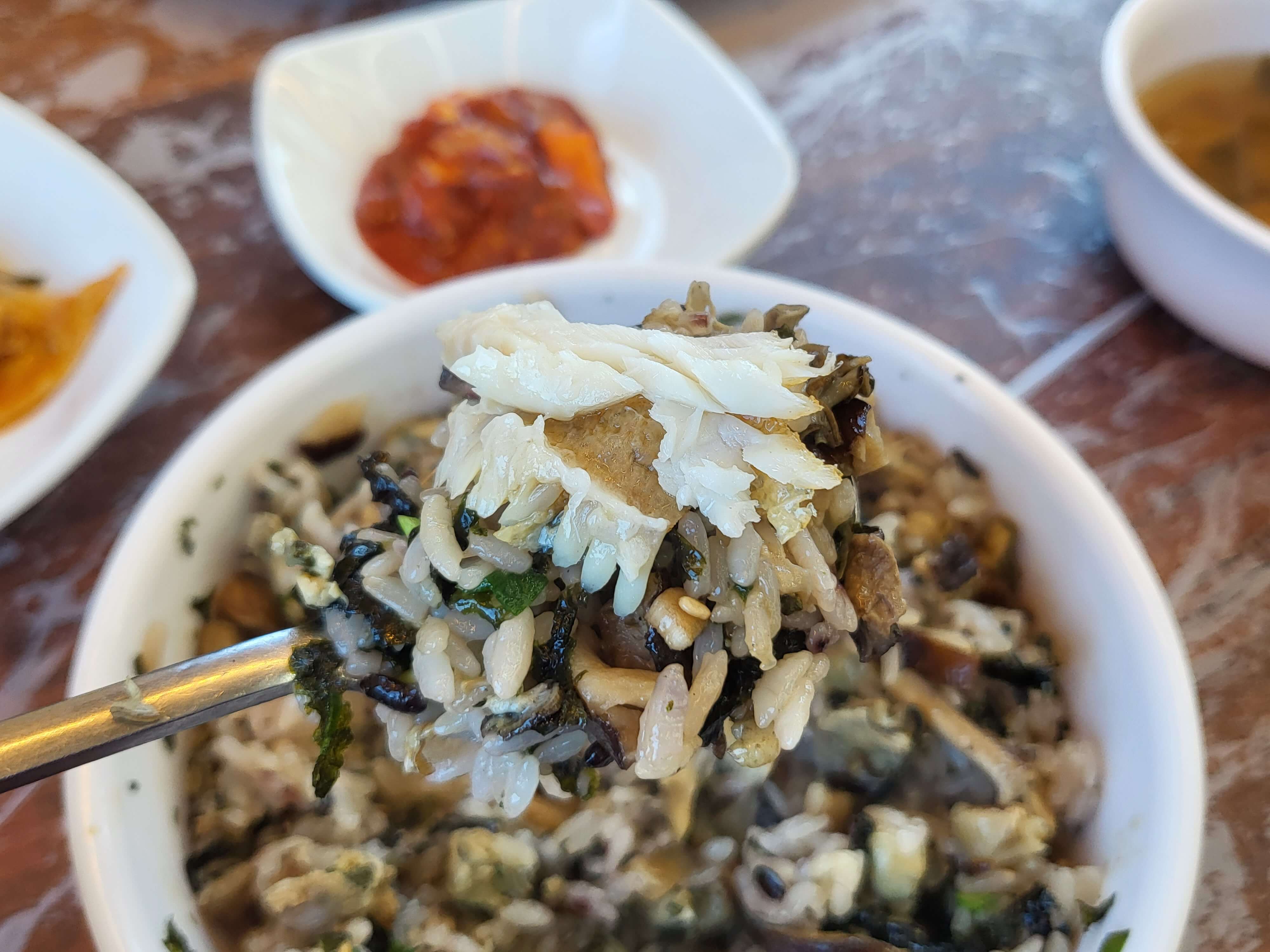 신진도 행복한 아침 볼락, 가자미 생선구이