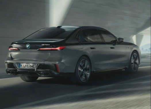 bmw m760e xdrive