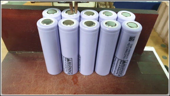 엘지 고방전셀 스폿 작업