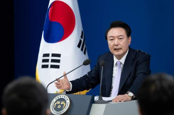 윤석열-지지율-17%