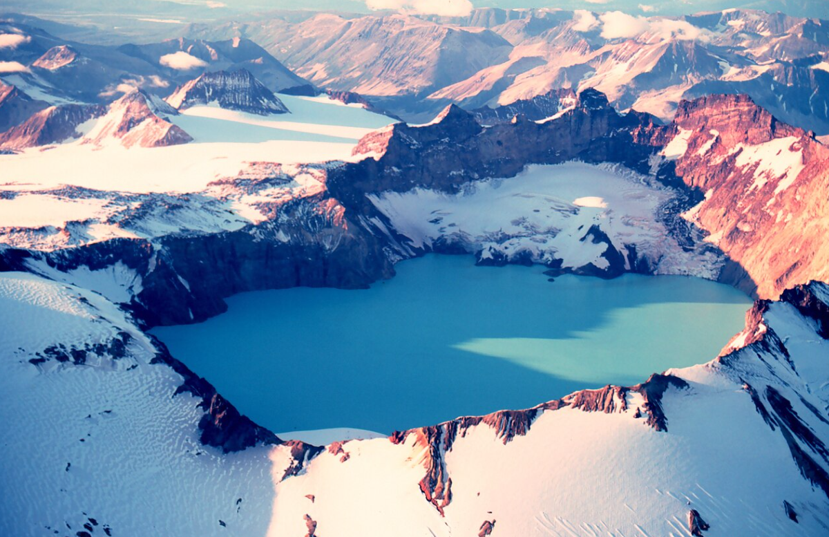 카트마이 화산의 꼭대기 사진