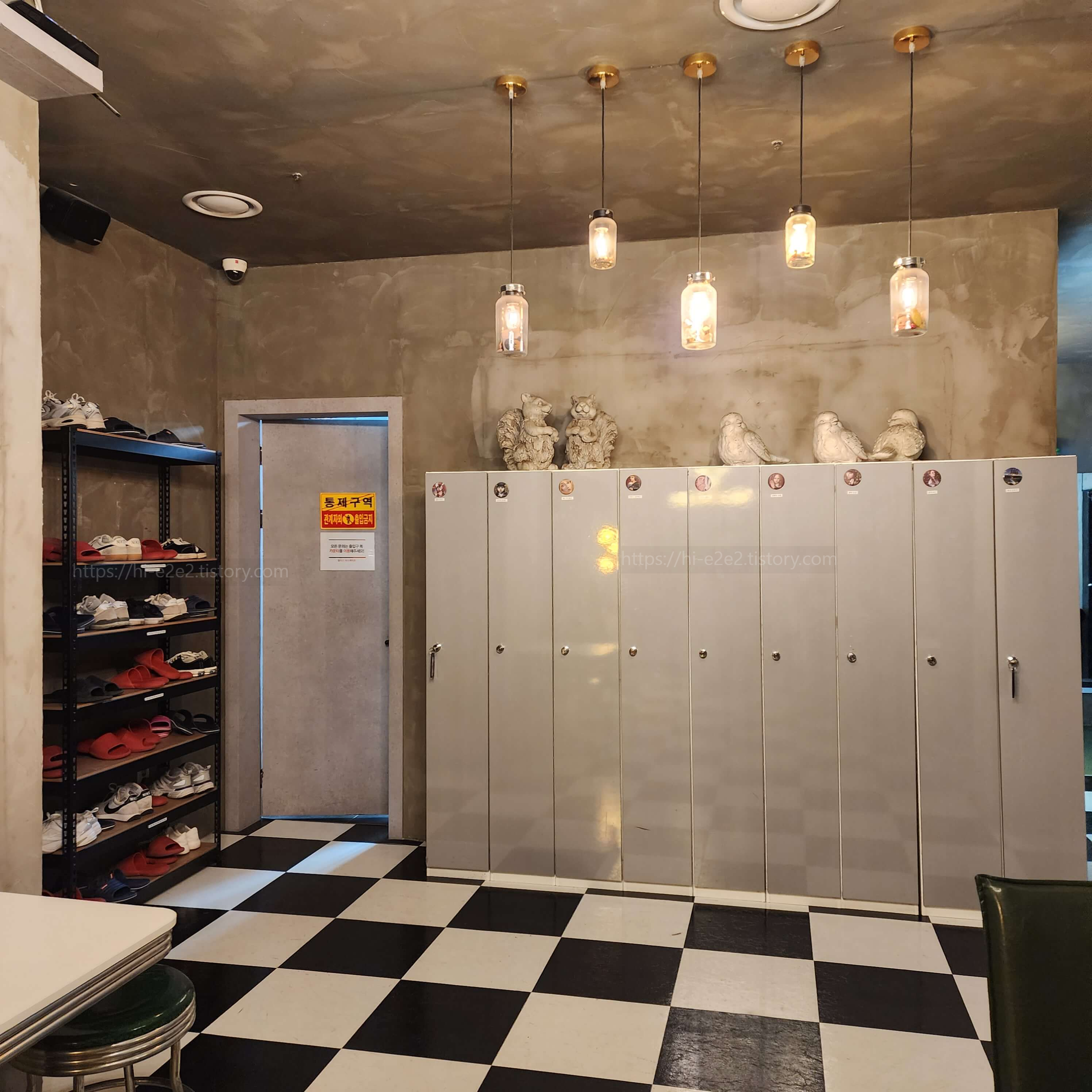 앨리스방탈출 내부1