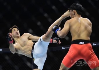 유주상이-발차기하는-사진입니다.