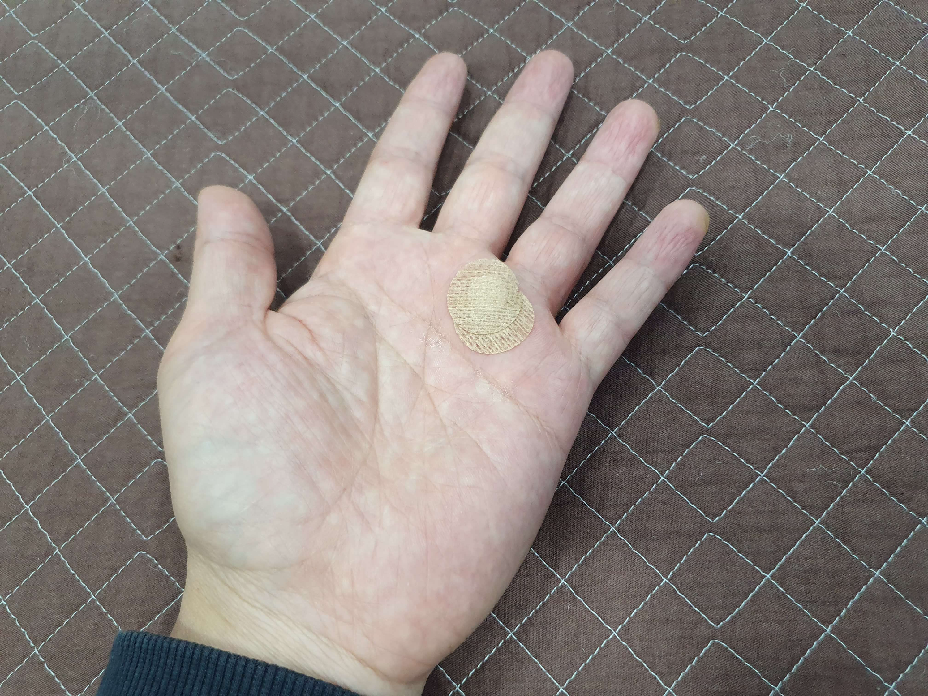 주사 맞은 흔적