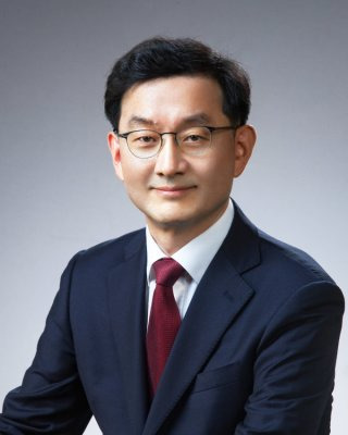 윤창렬 국무조정실장 공직 입문