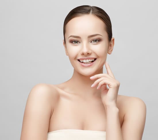 리쥬란 아이 (Rejuran I) &ndash; 눈가 주름 &amp; 탄력 개선 주사