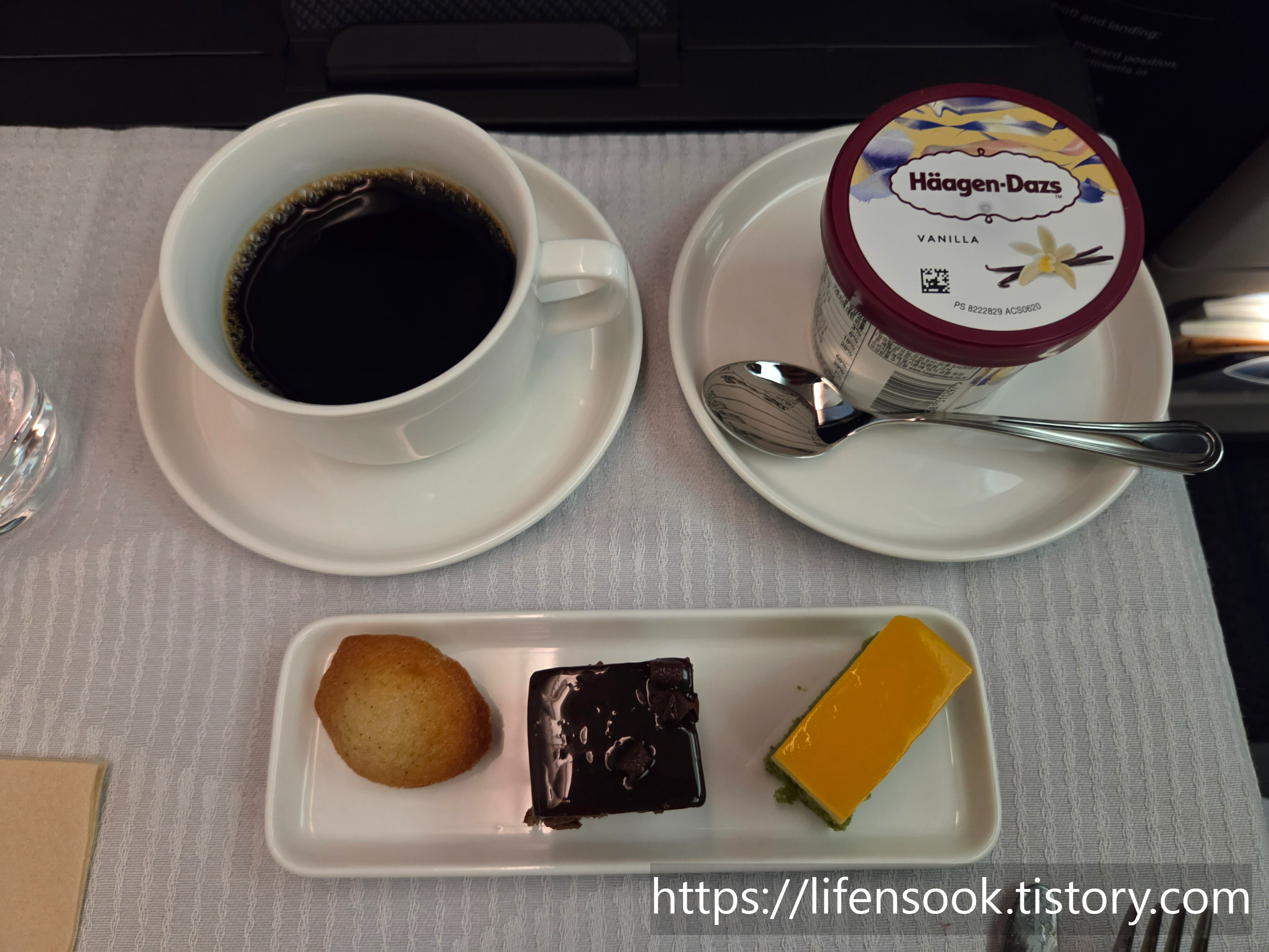 대한항공 B787-10 프레스티지석 첫 번째 식사 6