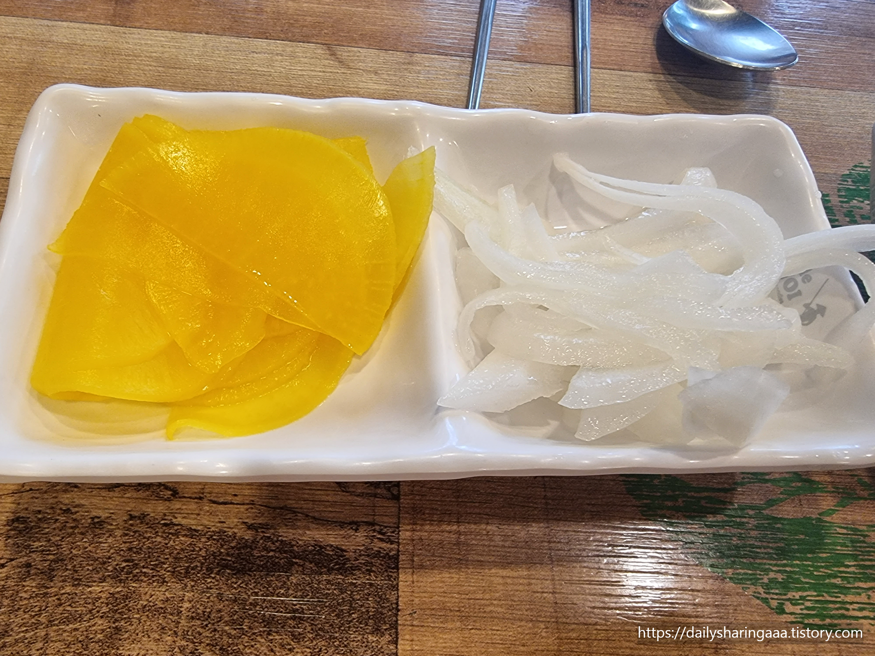 인천_서구_신현동_리틀하노이_밑반찬
