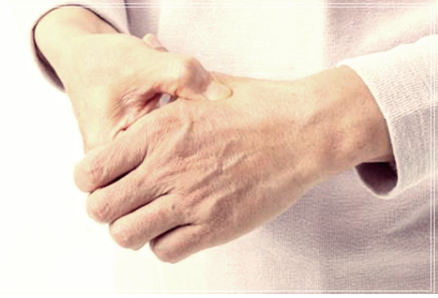 손등에 수포가 생긴다면? 원인과 효과적인 관리 방법 알아보기