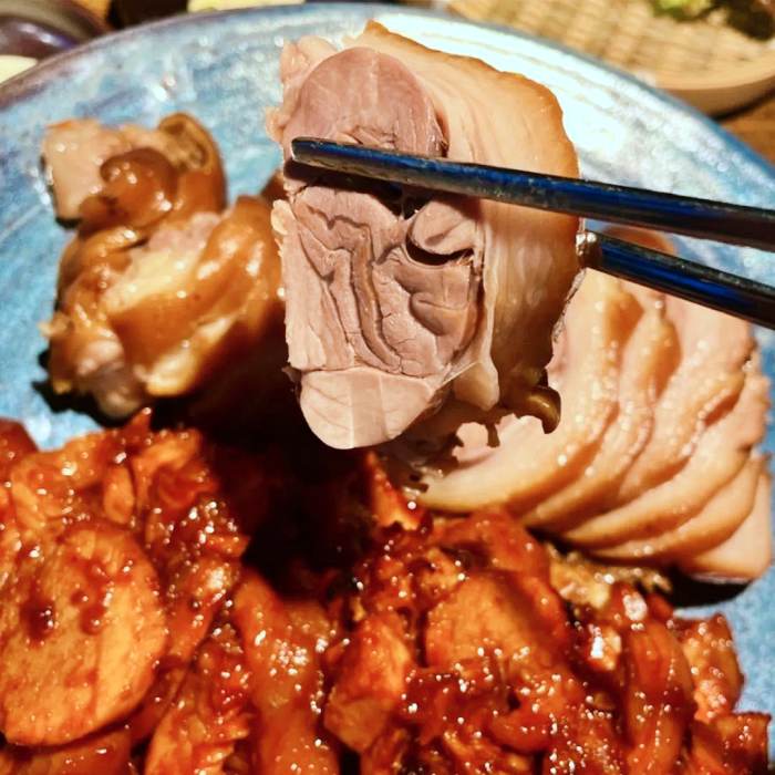 돈쭐내러왔습니다 갈현동 연신내 족발 보쌈 매콤 뼈구이 맛집