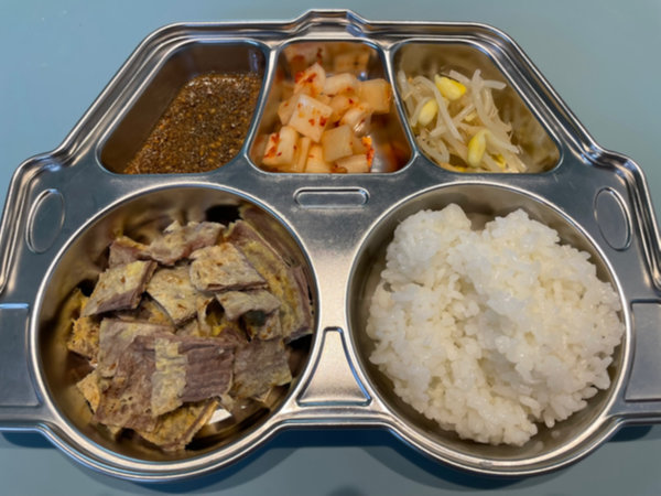어린이 식판식 - 육전, 소스, 김치, 콩나물무침